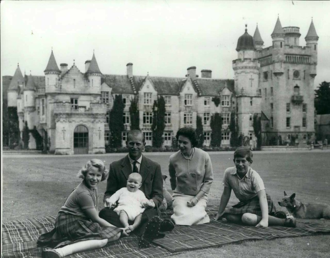 Drottning Elizabeth med sin familj 1960. drottning Elizabeth med familj 1960