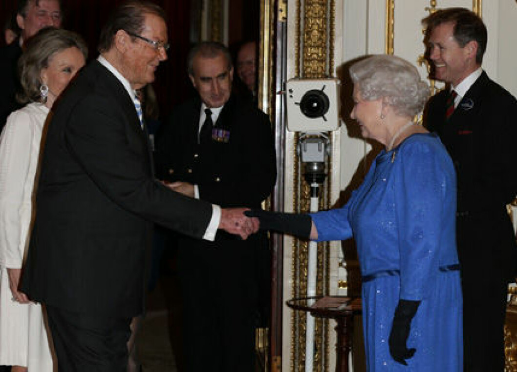 elizabeth-roger-moore-ste