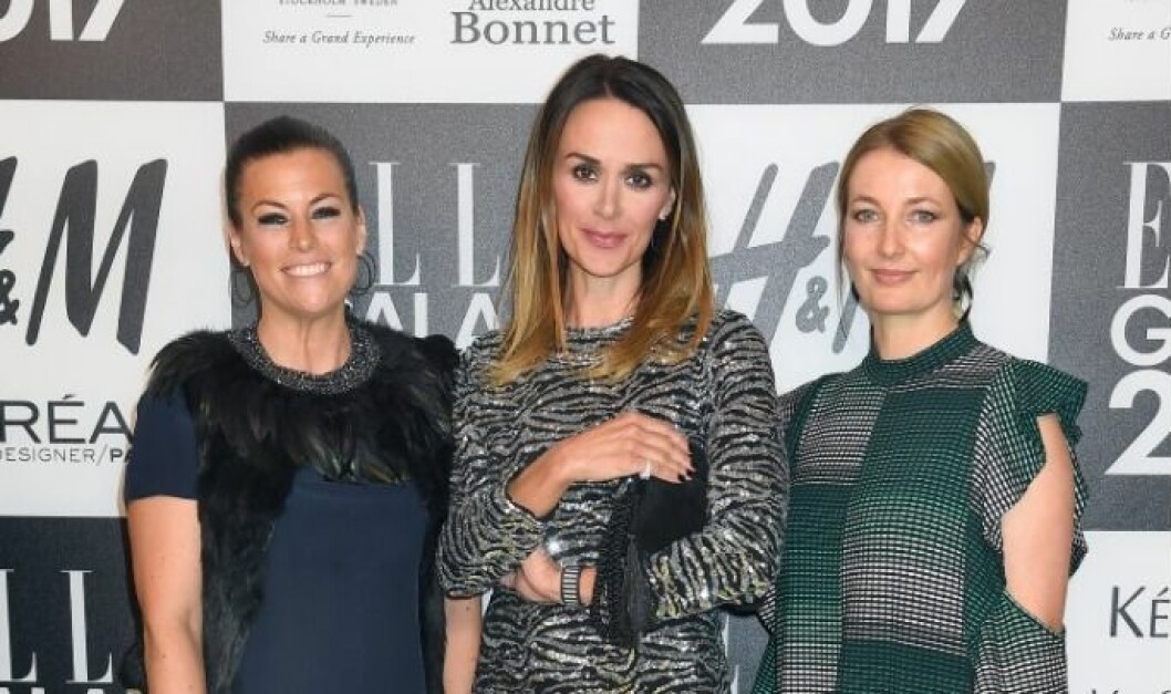 Kronprinsessans bästa vän Caroline Nilsson med Leonie Persson och Lena Patriksson Keller under Ellegalan 2017. Ellegalan