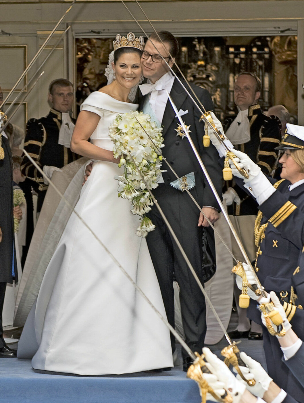 Samma sak var det för prins Daniel. Under bröllopet 2010 blev Daniel Westling prins och kronprinsessans följeslagare.