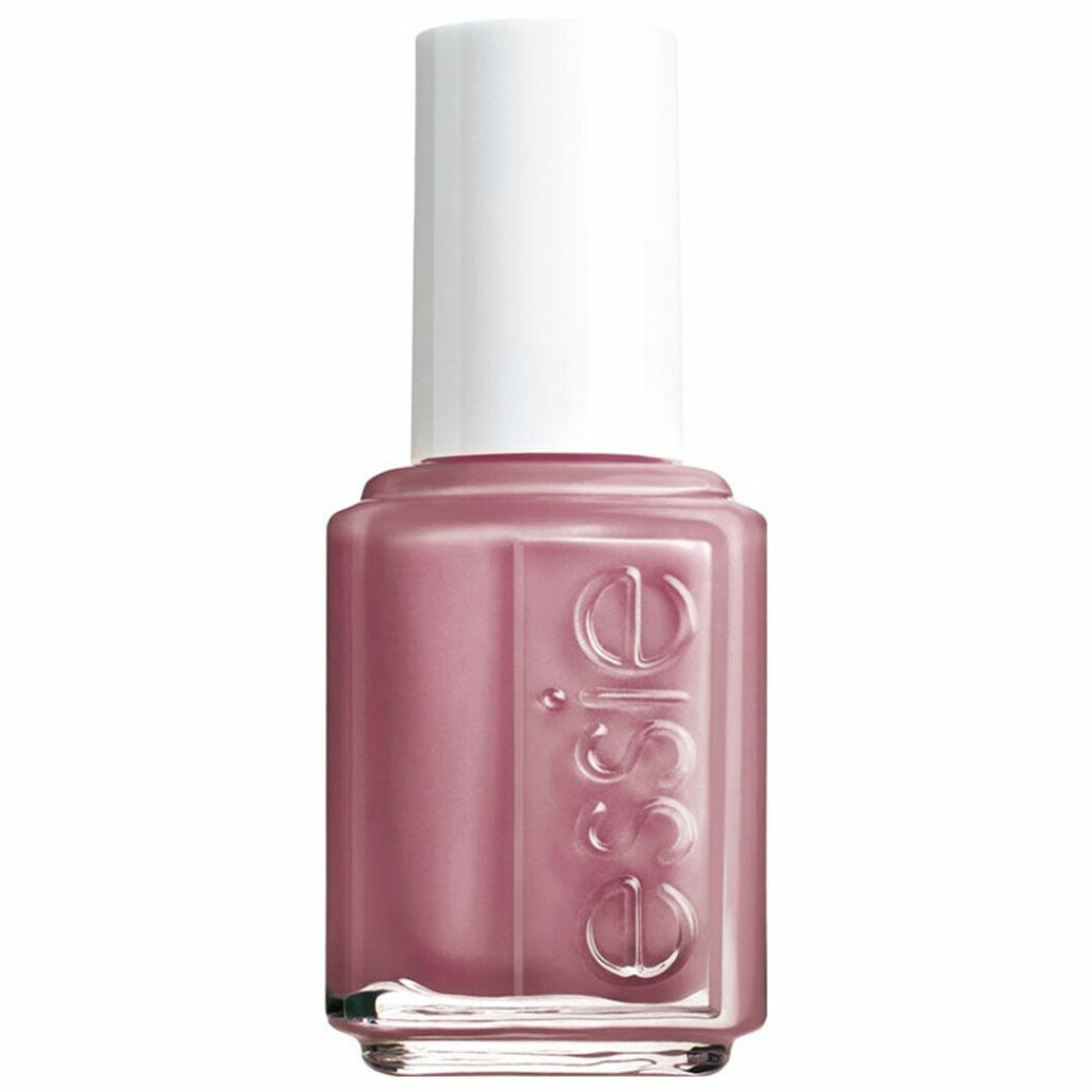 Morkrosa-nagellack-essie-manikyr