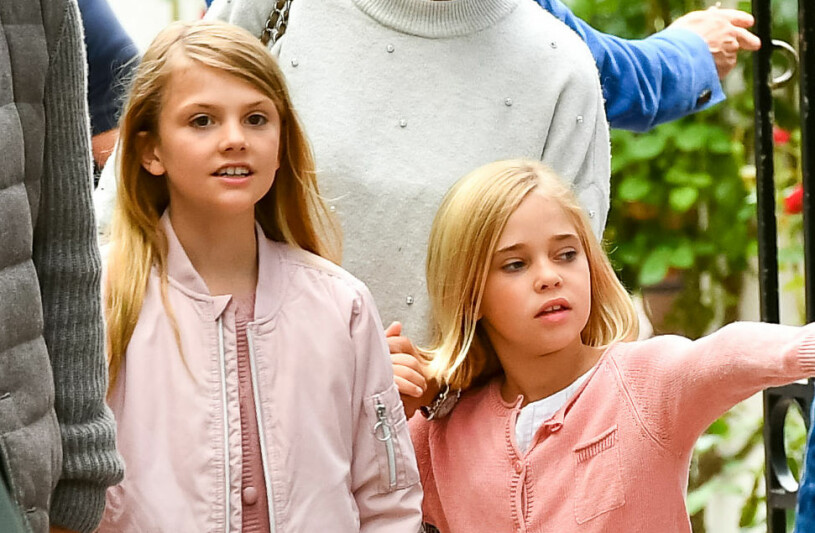Prinsessan Estelle med sin bästis-kusin Leonore som är hemma från Florida. Prinsessan Estelle Prinsessan Leonore Solliden Sessions 2021 Rosa