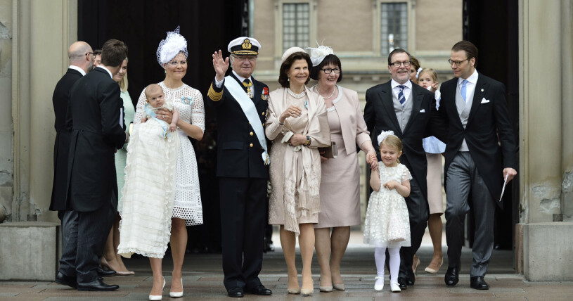 Här på Oscars dop var Estelle fortfarande ett litet busfrö.