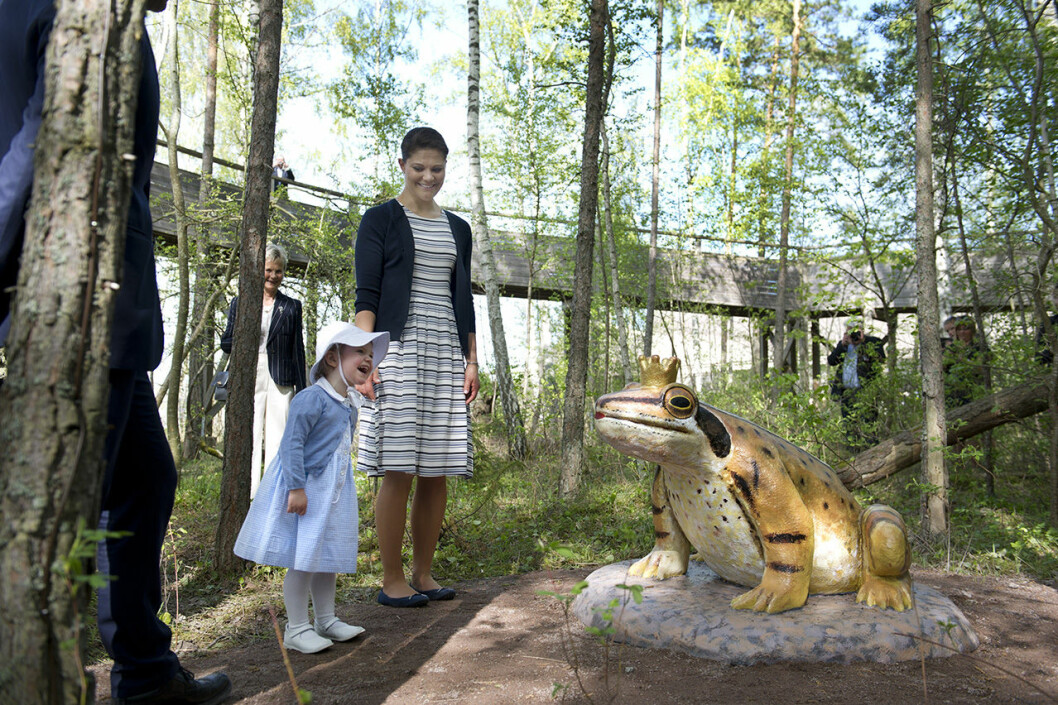 Estelle inviger sin sagostig i Östergötland 2014. Estelle inviger sin sagostig i Östergötland 2014.