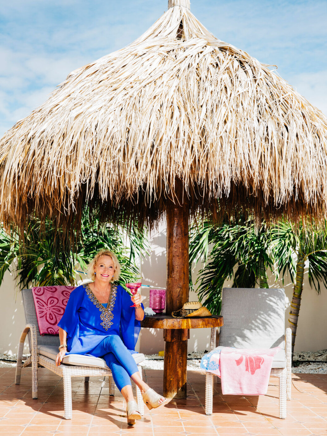 Tempot är mycket lugnare på Aruba menar Eva, som tar emot sina klienter i hemmet. Tempot är mycket lugnare på Aruba menar Eva, som tar emot sina klienter i hemmet.