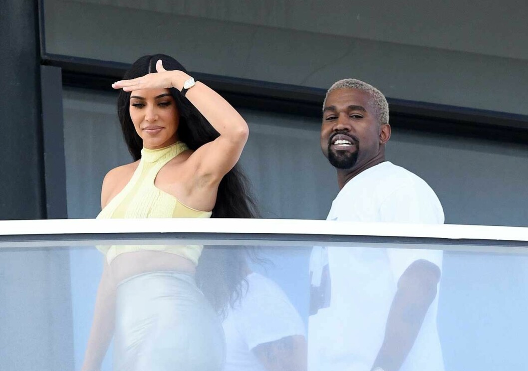 Kim Kardashian och Kanye West har nyligen flyttat in i grannhuset. Här är de på sin nya balkong. Kim Kardashian och Kanye West har nyligen flyttat in i grannhuset. Prinsessan Madeleine. Faena Hotel Resort i South Miami Beach.