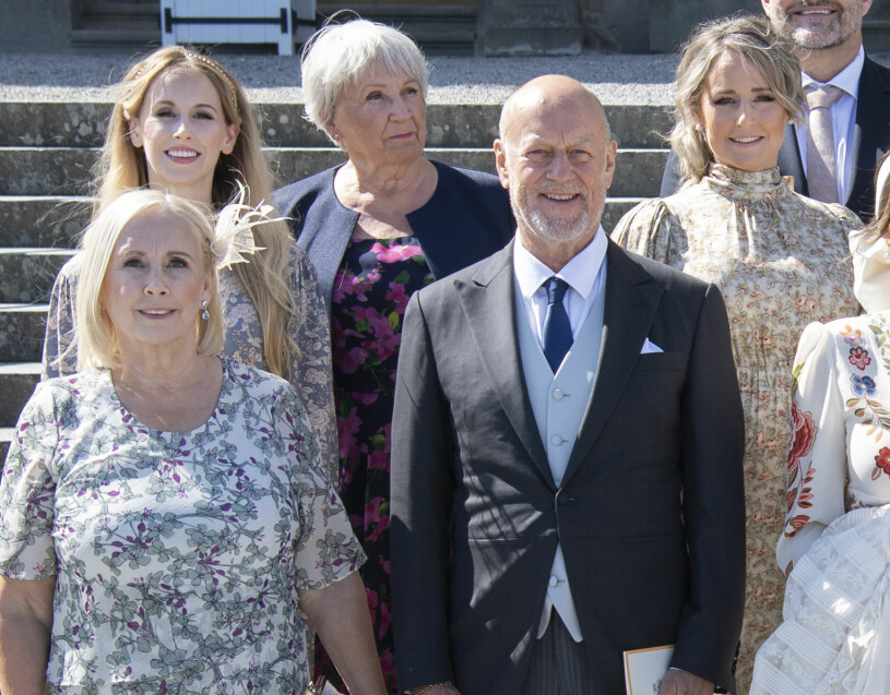 Familjen Hellqvist samlad på prins Julians dop. Familjen Hellqvist Sofias familj