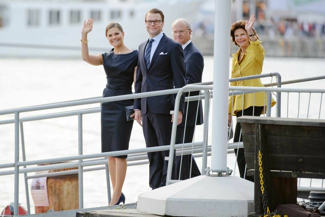 Kronprinsessparet med kungaparet. Kronprinsessparet med kungaparet.
