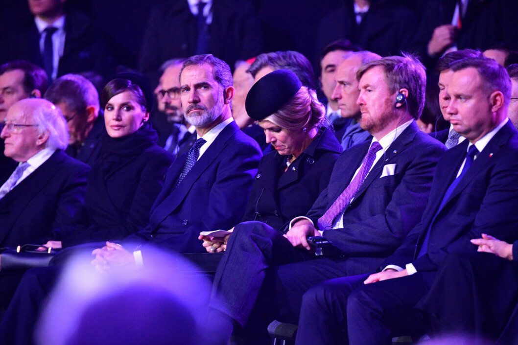 Kungligheter och statschefer från hela världen hade samlats i Auschwitz denna tidiga kväll. Drottning Máxima i tårar vid minneshögtiden i Auschwitz.