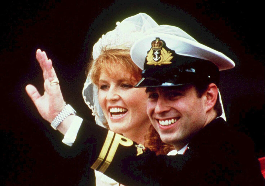 Mamma Fergie och pappa prins Andrew valde paradkyrkan i London. Fergie och prins Andrew gifte sig i Westminster Abbey i London.
