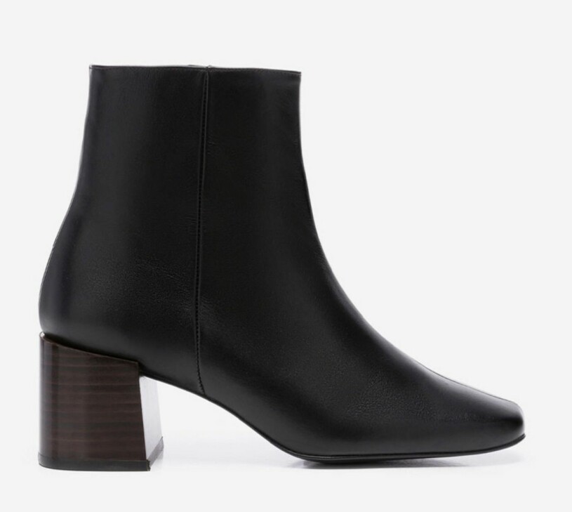 Flattered boot