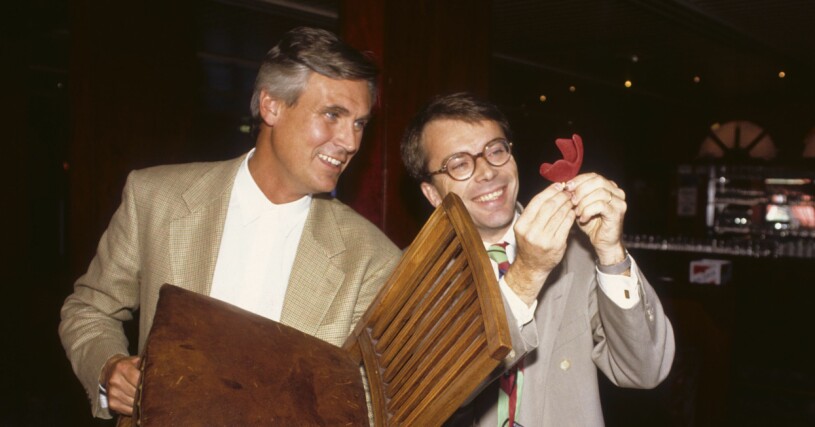 Första programledaren Jesper Aspegren och Knut Knutson 1991, bara två år efter premiären.