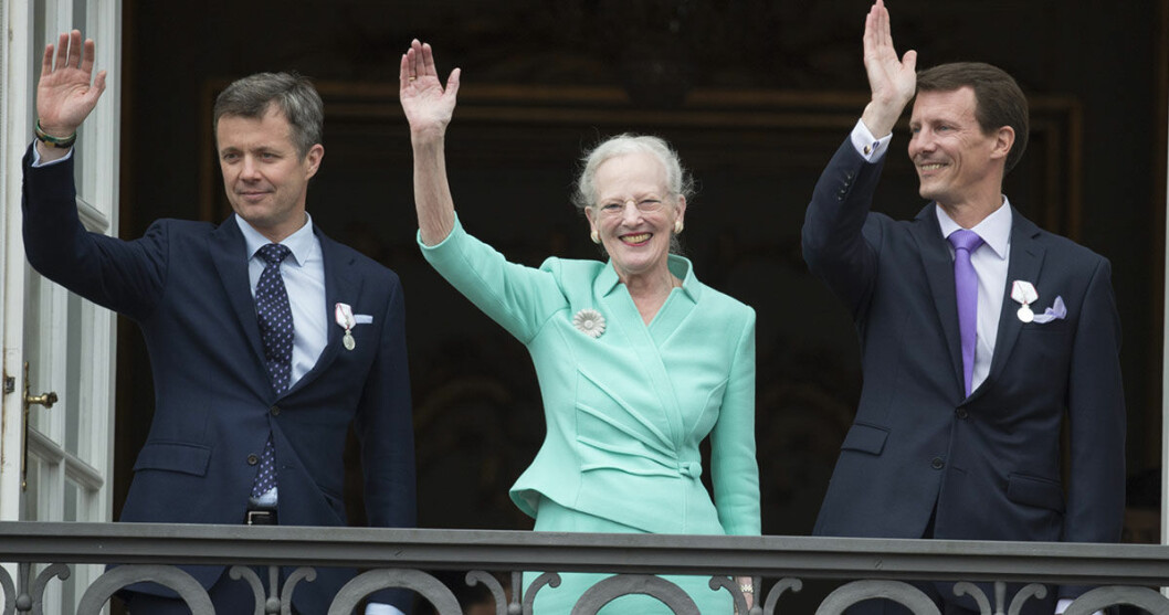 Kronprins Frederik, drottning Margrethe och prins Joachim. Kronprins Frederik, drottning Margrethe och prins Joachim.