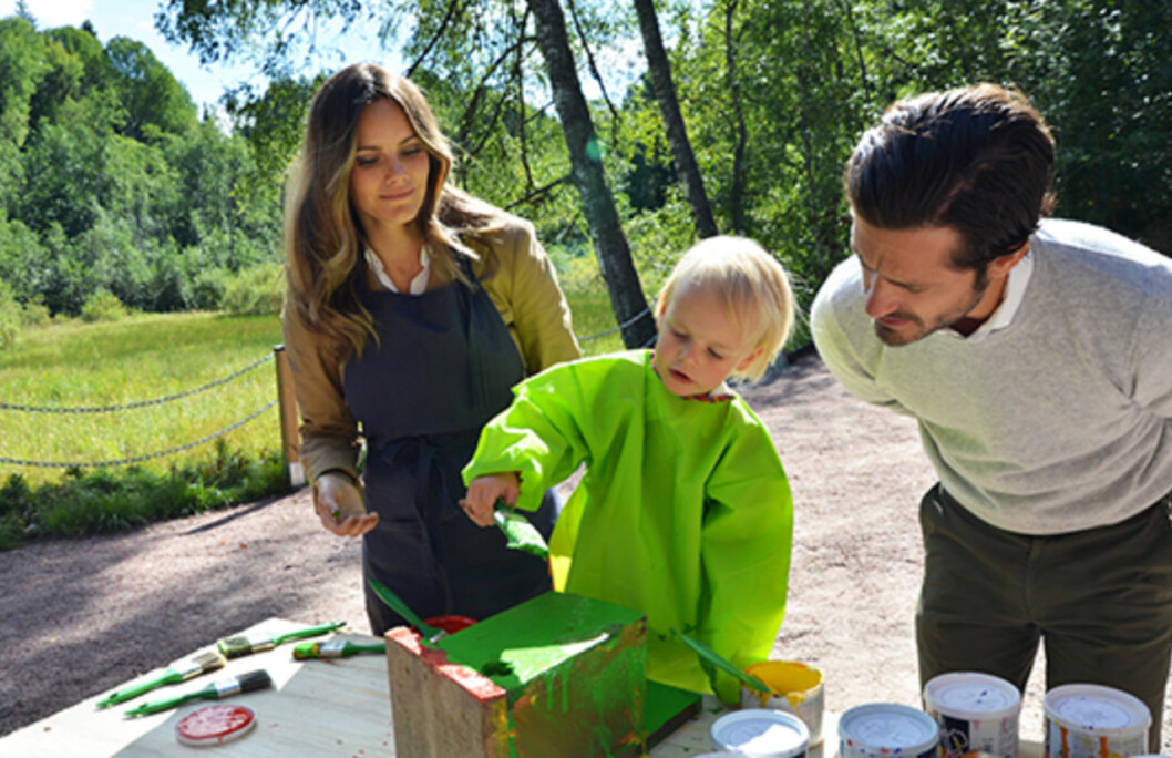 Så här kul hade han i sin dopgåva från dalfolket: Rastplatsen i Säterdalens naturreservat. Dessutom fick han ett eget skidspår för barn i Koppångens naturreservat i Orsa. Prins Gabriel prins Carl Philip och prinsessan Sofia i Säterdalens naturreservat