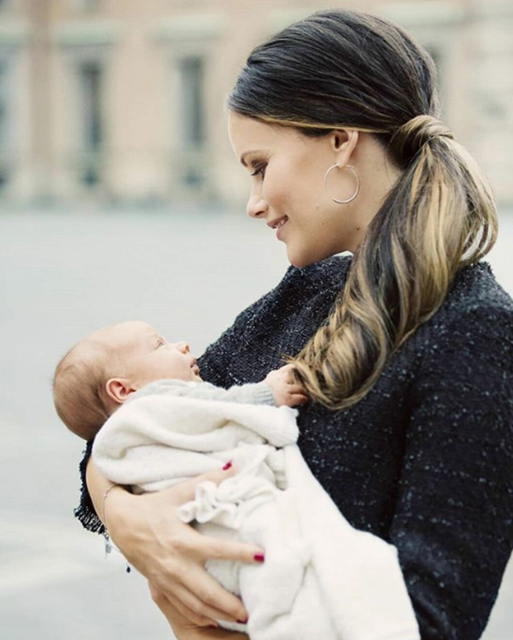Mor och son. Prins Gabriel 1 år.