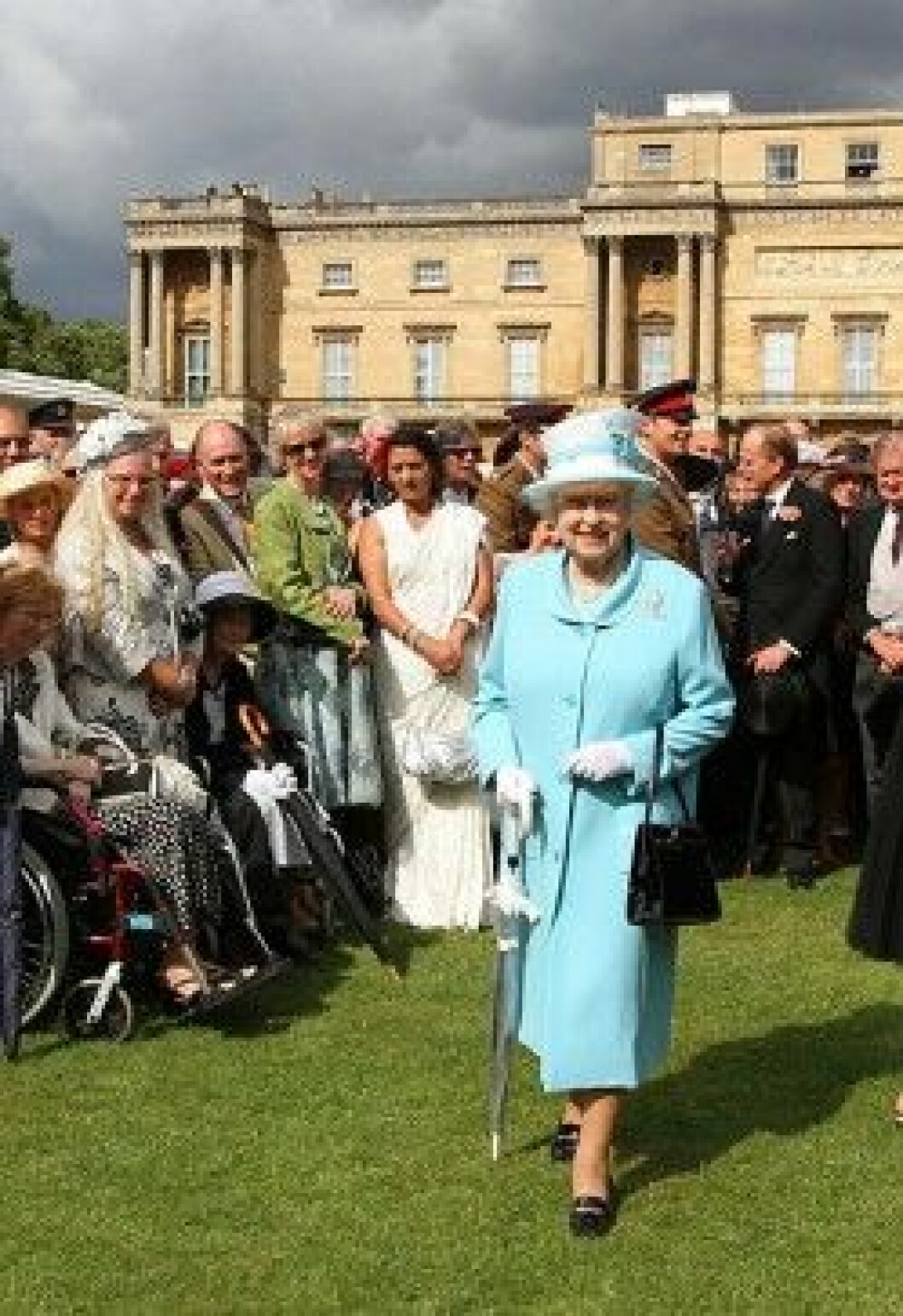 Även Buckingham Palace trädgård används i officiella sammanhang.