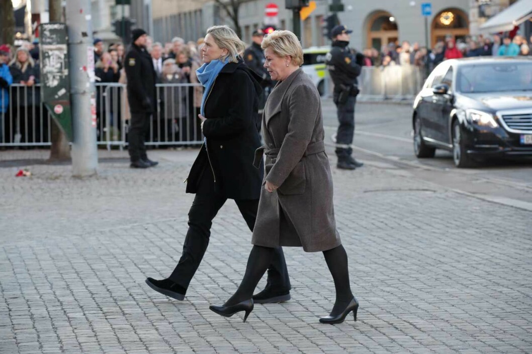 Olje- och energiminister Sylvi Lishaug med finansminister Siv Jensen.