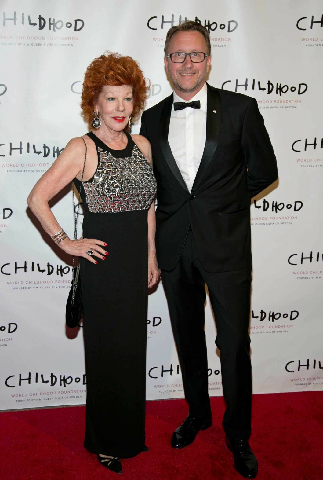 2017 minglade Göran Lithell med drottning Silvia och prinsessan Madeleine vid Childhoods Thank You-gala i New York. Här syns han dock med prinsessan Sofias tidigare mentor Barbro Ehnbom. Kungens nya hovmarskalk Göran Lithell på en bild från 2017, till vänster prinsessan Sofias tidigare mentor Barbro Ehnbom.