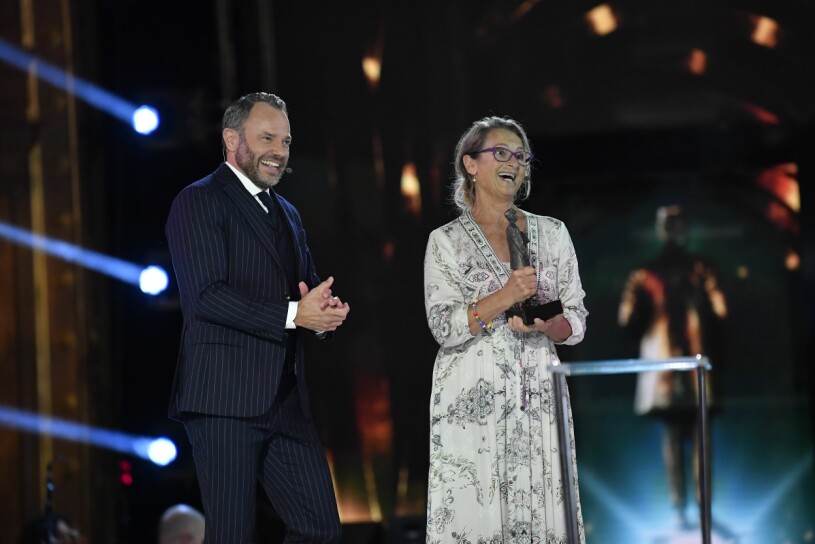 Gösta Ekmans hederspris delades i år ut till en lycklig Susanne Reuter.– Det är så stort och så hedrande att få den här fantastiskt fina utmärkelsen, sa Susanne från scenen.