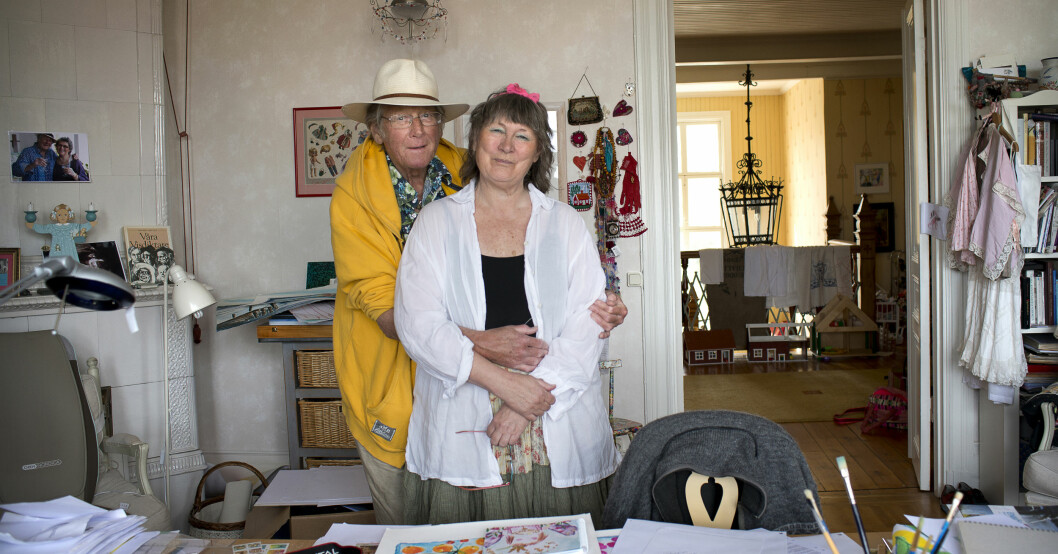 Gösta och Lena Linderholm i sitt hem i Strängnäs. Gösta Linderholm och Lena Linderholm