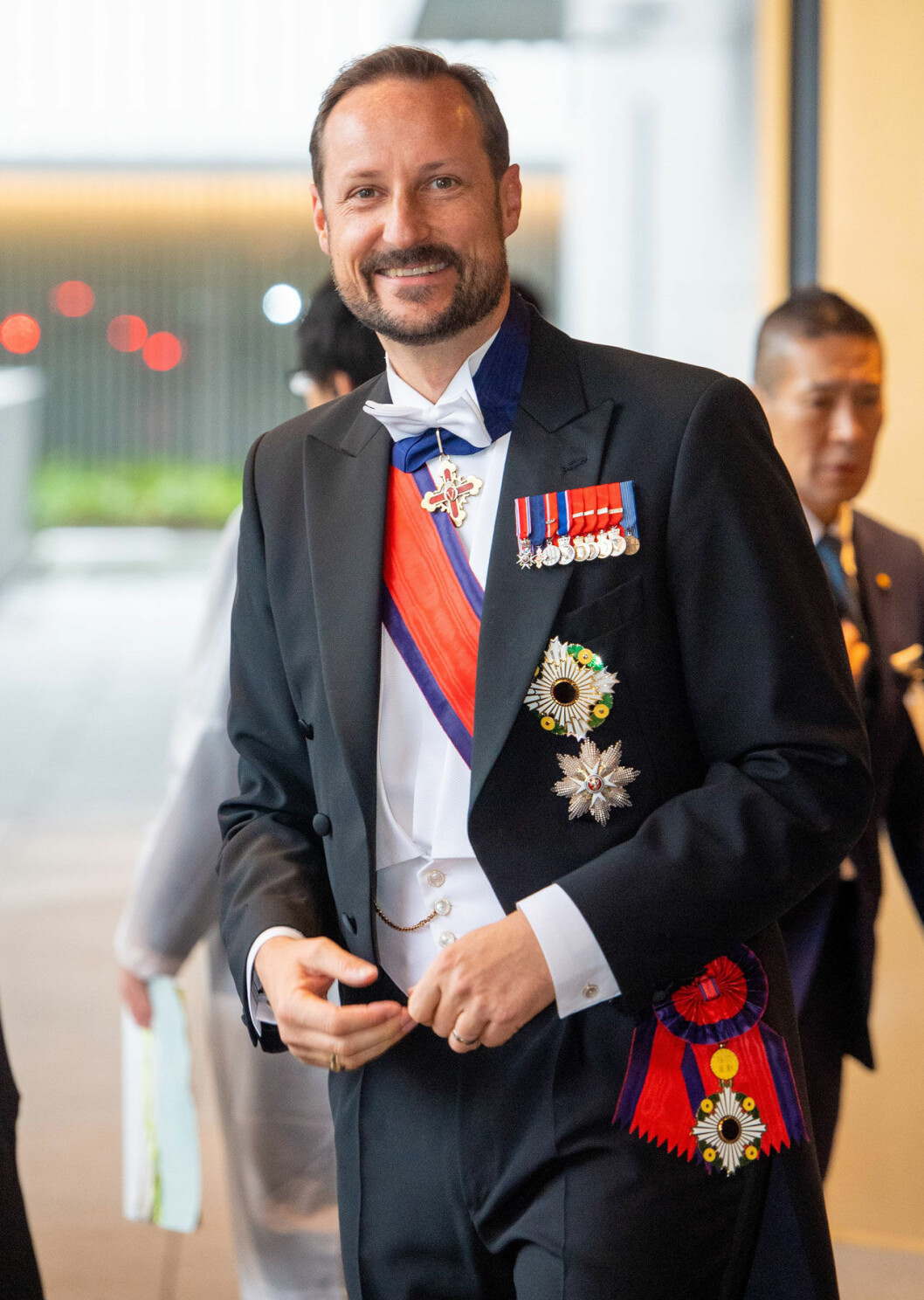 Kronprins Haakon vid kejsar Naruhitos kröning i Tokyo.