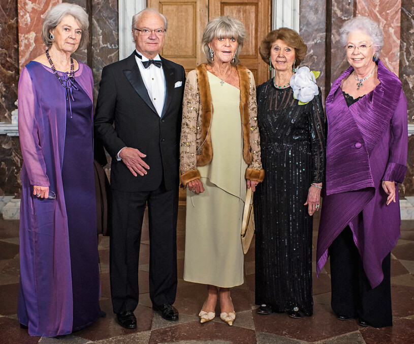 Prinsessan Birgitta och hennes syskon: Prinsessan Margaretha, 87, kungen, 75, Birgitta själv, prinsessan Désirée, 83, och prinsessan Christina, 78. Kungen och Hagasessorna