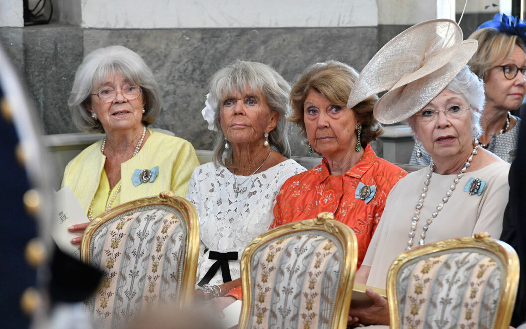 Hagasessorna Margaretha, Birgitta, Désirée och Christina samlade vid prinsessan Adriennes dop. Hagasessorna Margaretha, Birgitta, Désirée och Christina samlade vid prinsessan Adriennes dop 2018.