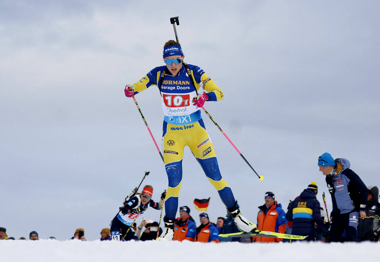 Hanna Öberg åker skidor