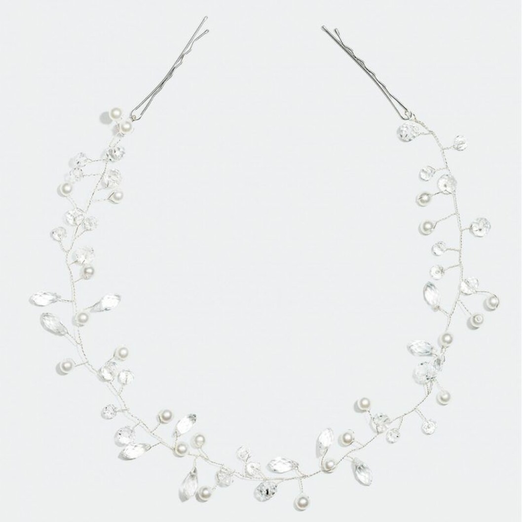 diadem med blommor
