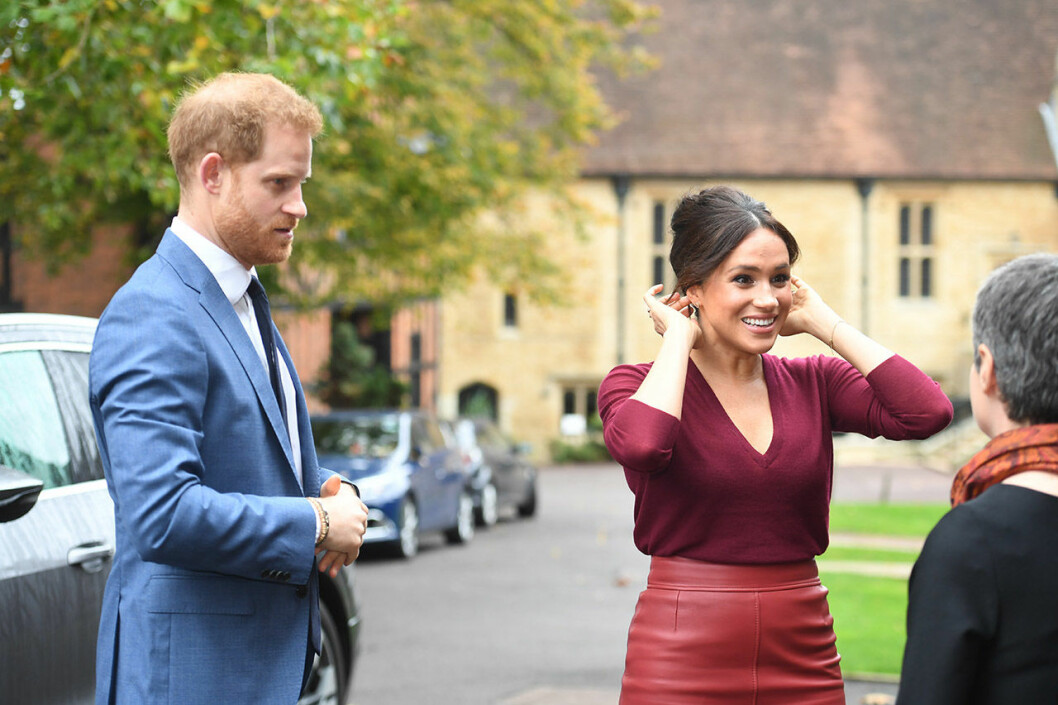 Hovexperterna tror att Harry och Meghan planerar att lämna kungahuset. Harry och Meghan