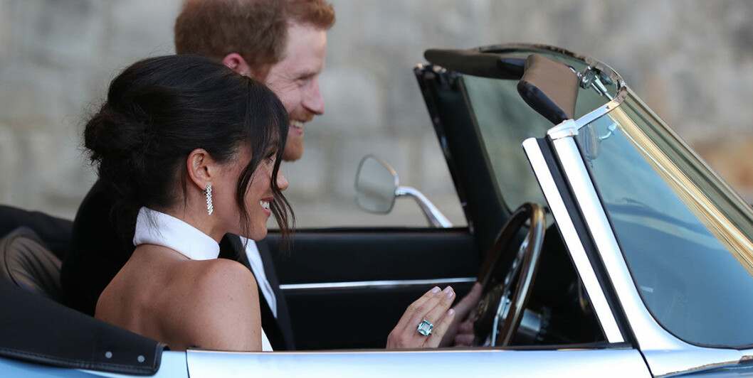 Meghan fick bära Dianas fantastiska akvamarin! Meghan fick bära Dianas fantastiska akvamarin