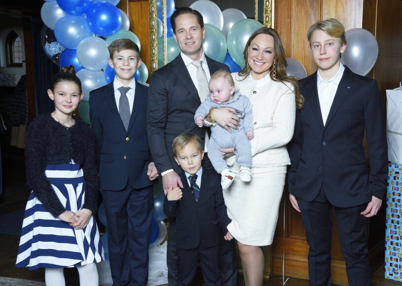 Hela familjen på minstingen Alvins dop.
