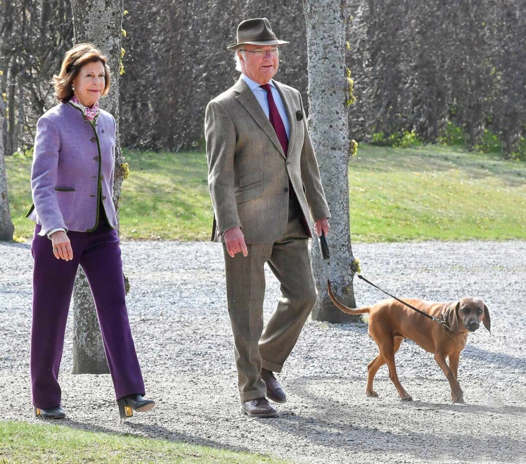 Kungaparet med hunden Brandie. Kungaparet med hunden Brandie.