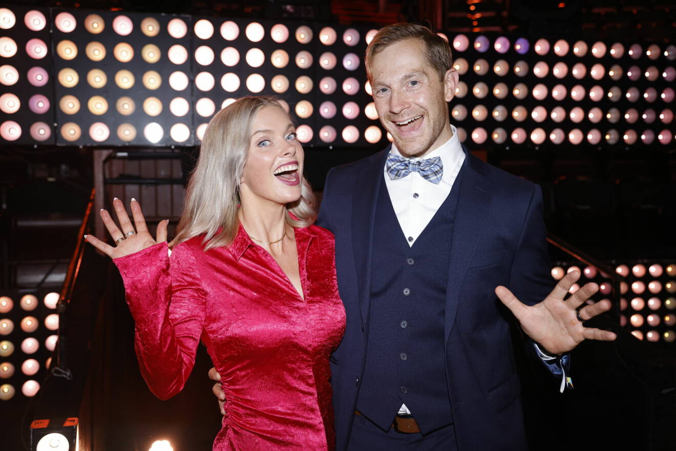 Arvid Stark och Ida Lindh vinnare av årets kärleksreality för Gift vid första ögonkastet på Kristallengalan 2023 på Cirkus i Stockholm.