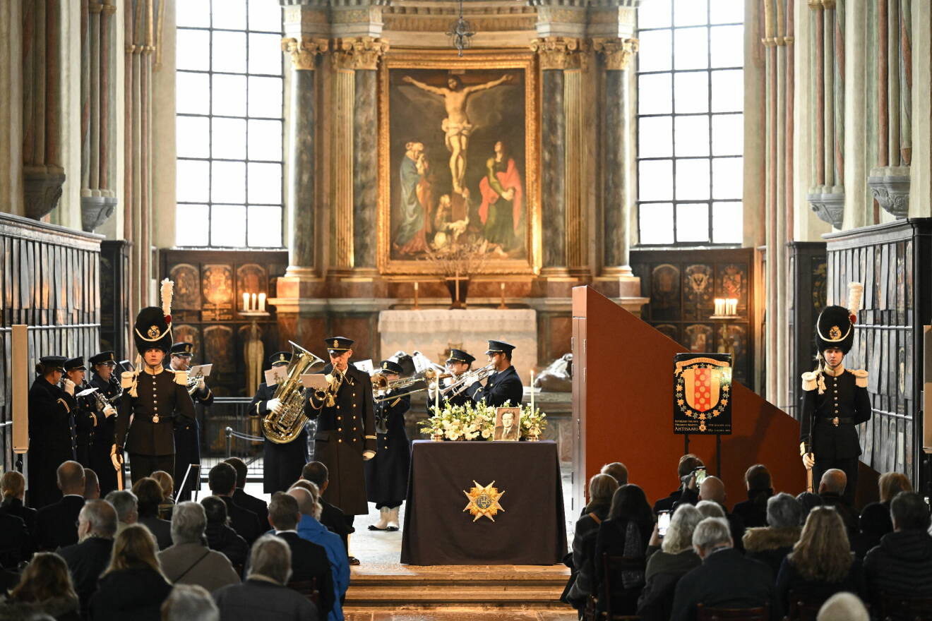 Ceremoni på begravningsdagen för Martti Ahtisaari i Riddarholmskyrkan i Stockholm