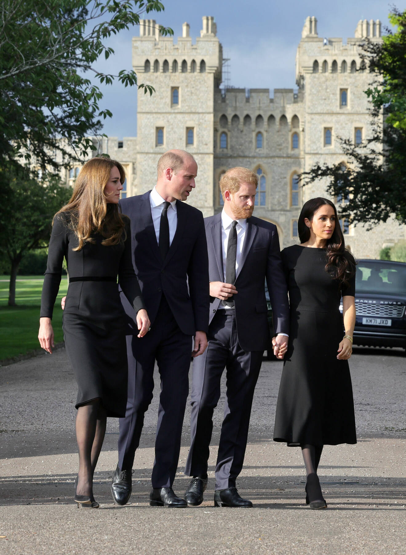 Prinsessan Kate och prins William med prins Harry och hertiginnan Meghan Markle