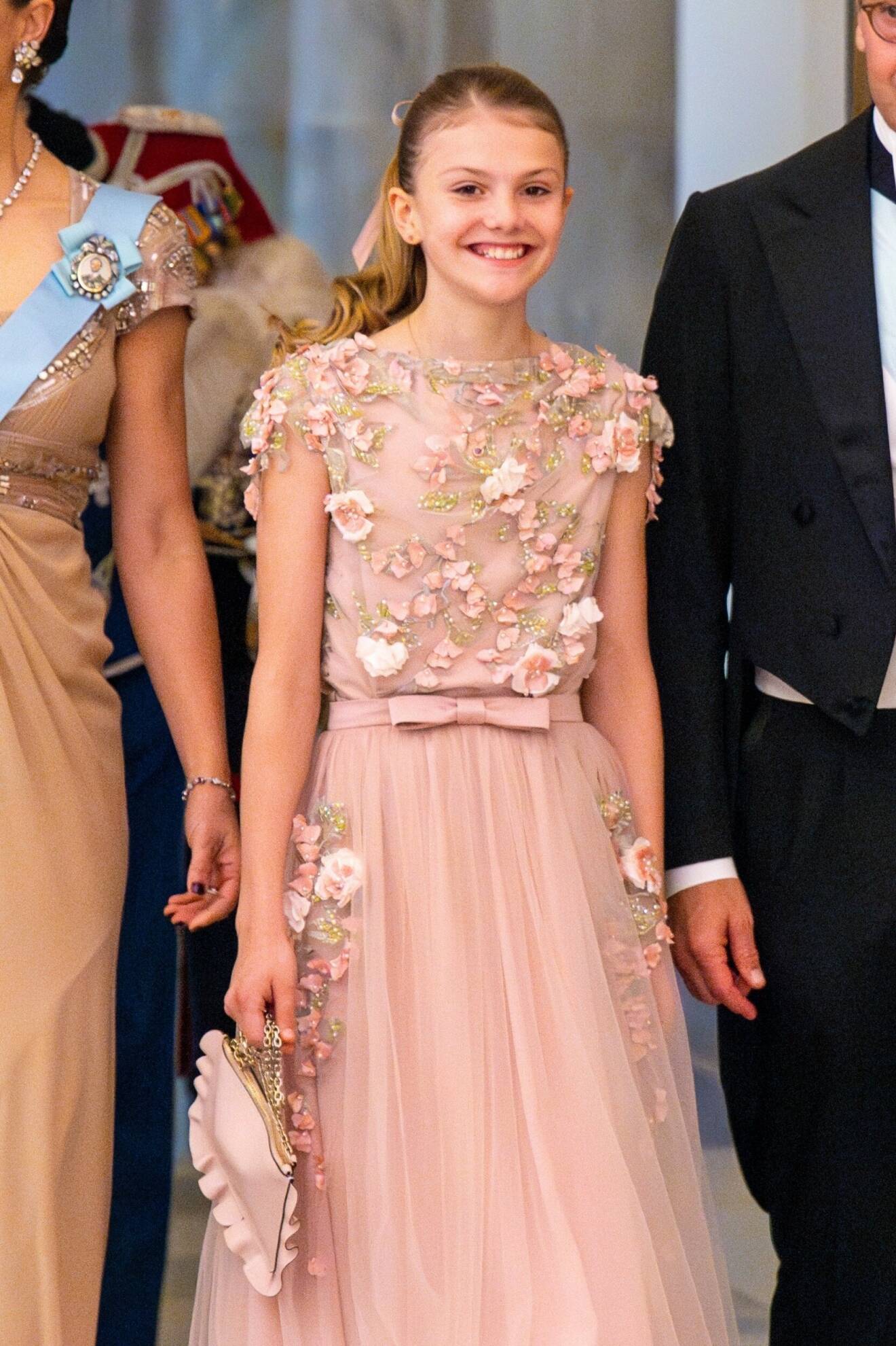 Prinsessan Estelles rosa Christer Lindarw-klänning