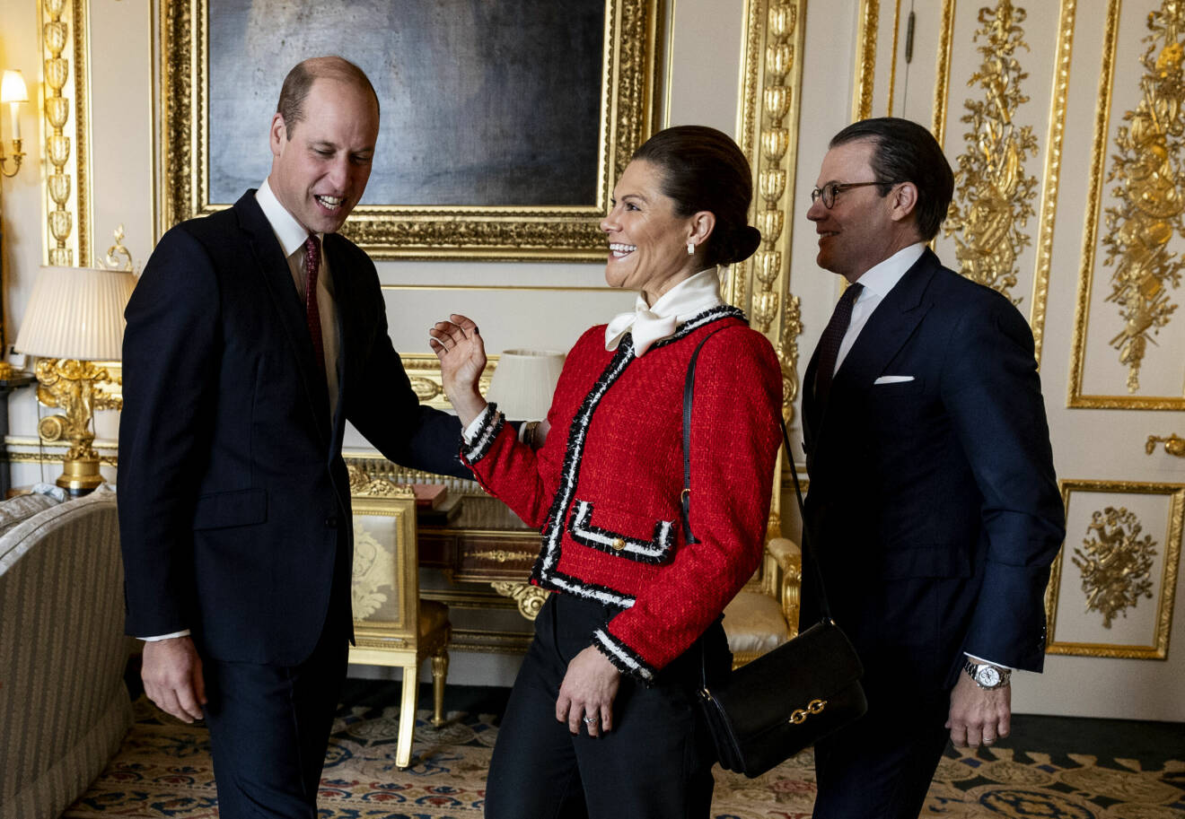 Kronprinsessan Victoria och prins Daniel tillsammans med prins William av Wales och prinsessan Catherine av Wales under torsdagens besök på Windsor Castle.