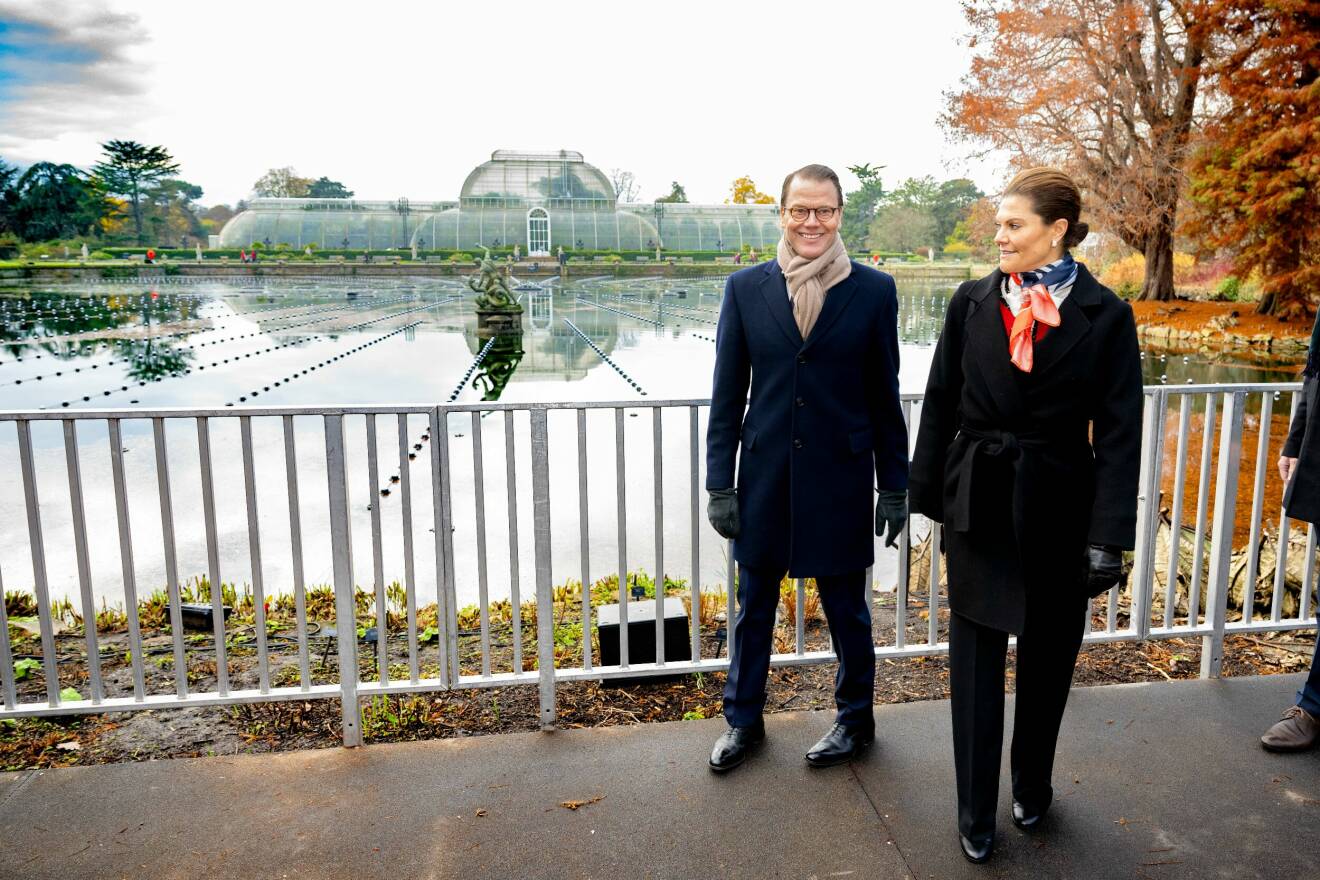 Kronprinsessan Victoria och prins Daniel i Kew Gardens i London 2023