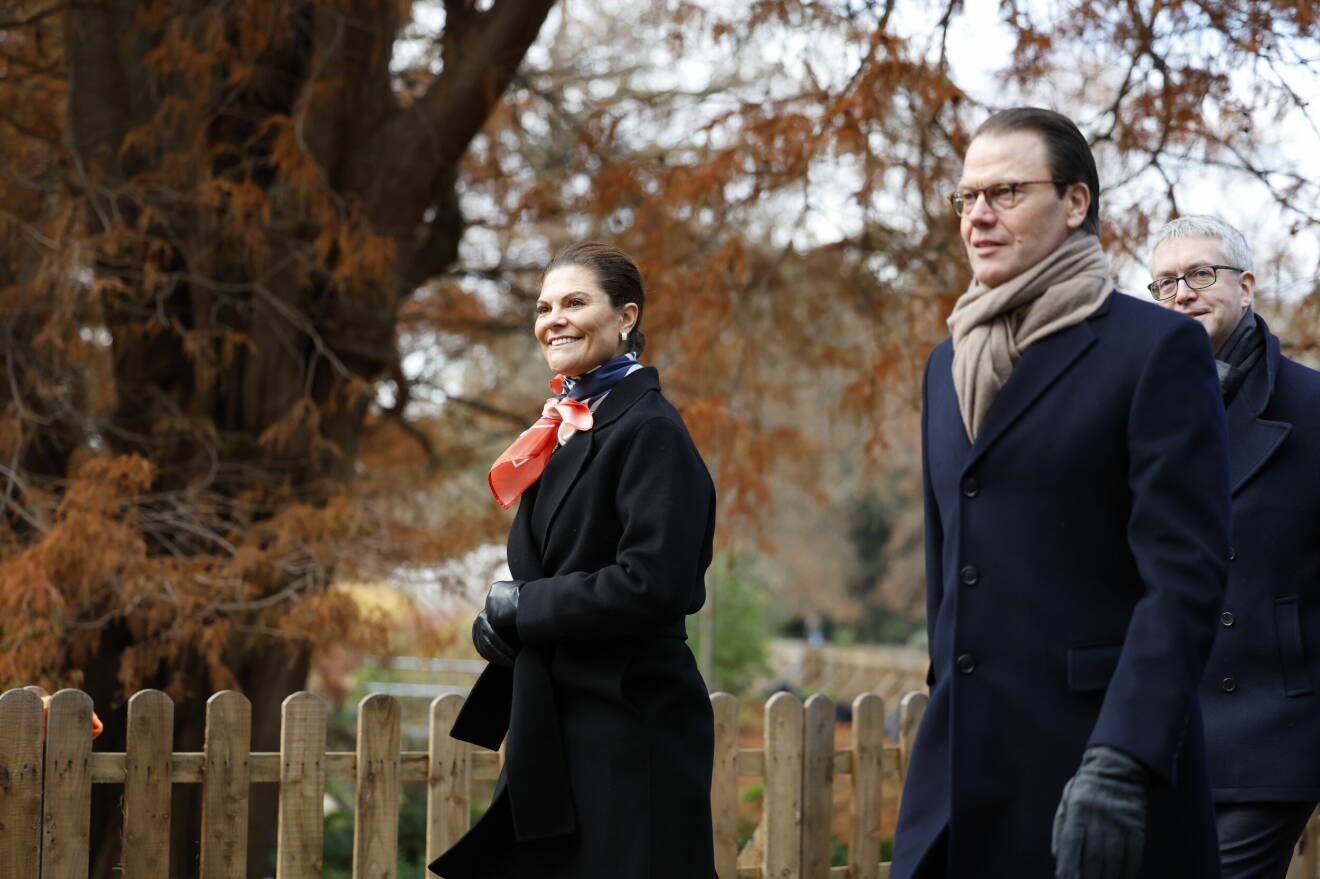 Kronprinsessan Victoria och prins Daniel i Kew Gardens i London 2023