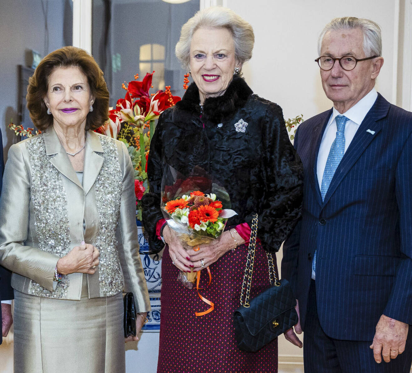 Drottning Silvia med prinsessan Benedikte och Tord Magnuson