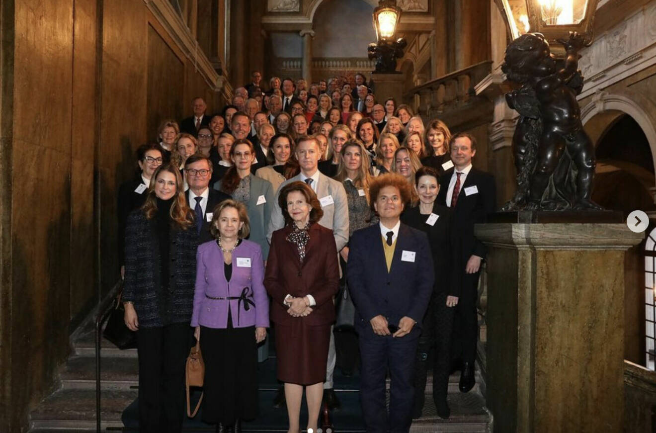 Prinsessan Madeleine, drottning Silvia och kollegor från World Childhood Foundation