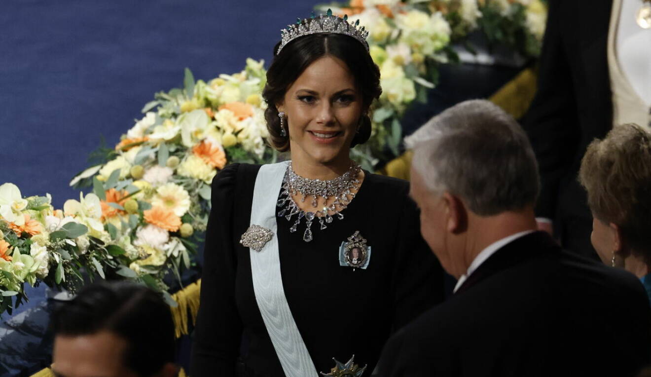 Prinsessan Sofia i sitt bröllopsdiadem under Nobel 2023