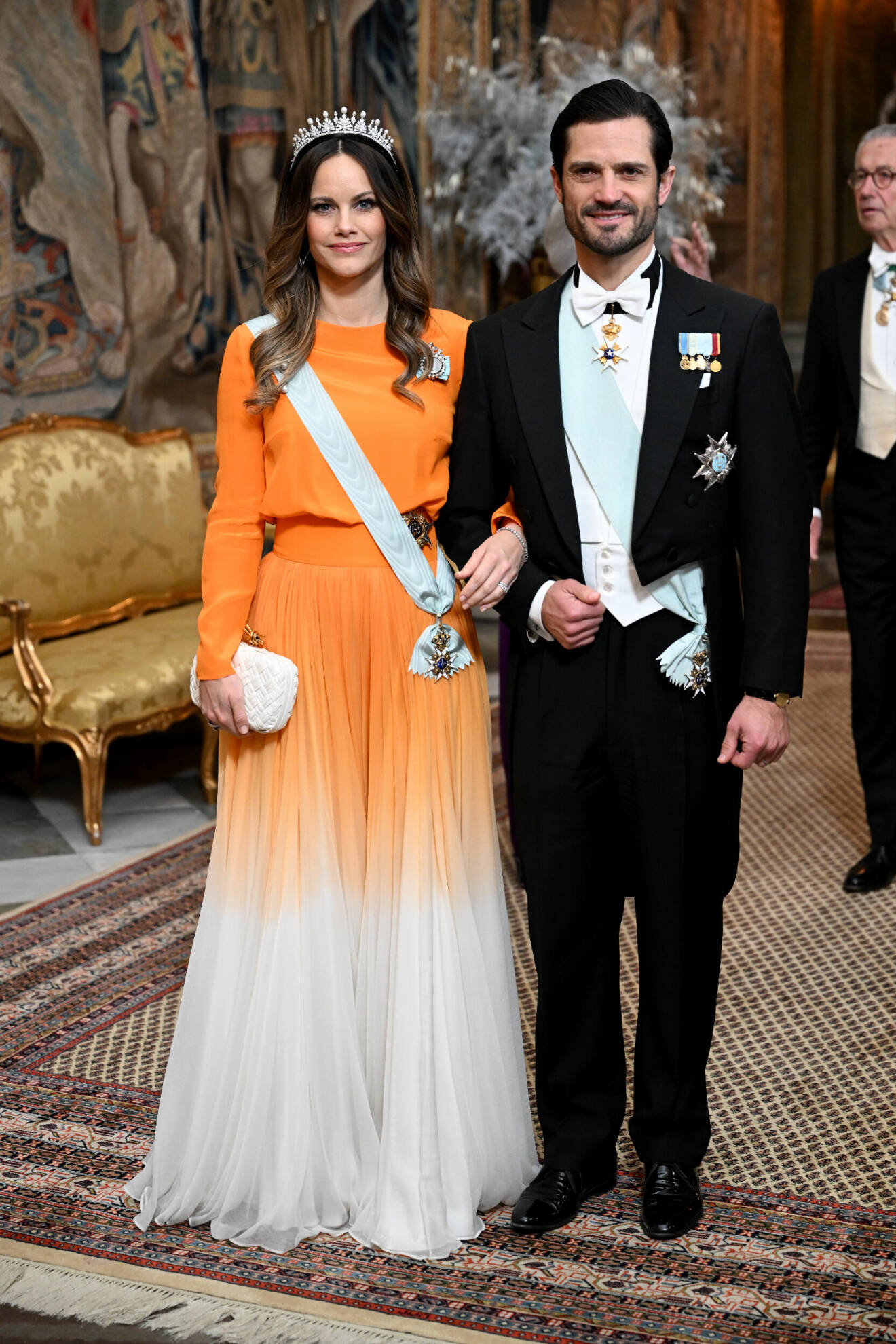 Prinsessan Sofia och prins Carl Philip anländer till kungamiddagen 2022