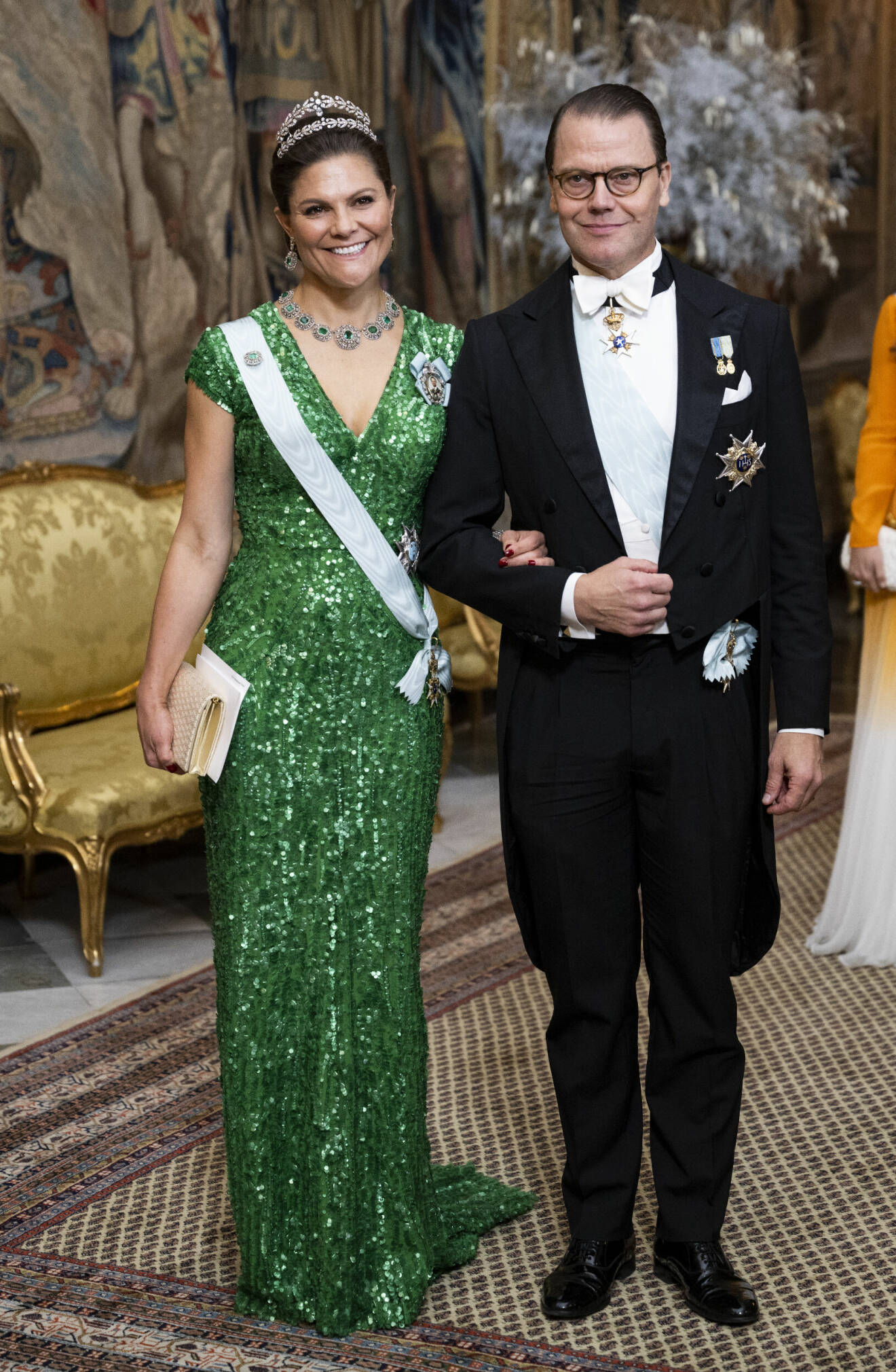 Kronprinsessan Victoria och prins Daniel på kungamiddag på slottet 2022