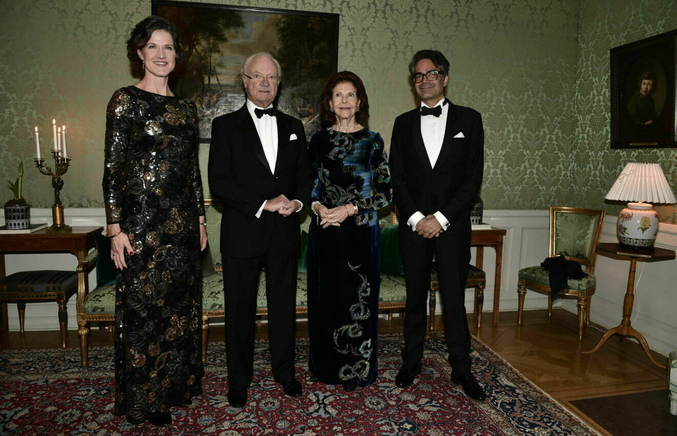 Anna Kingberg Batra och David Batra med kungen och Silvia på Tessinska palatset