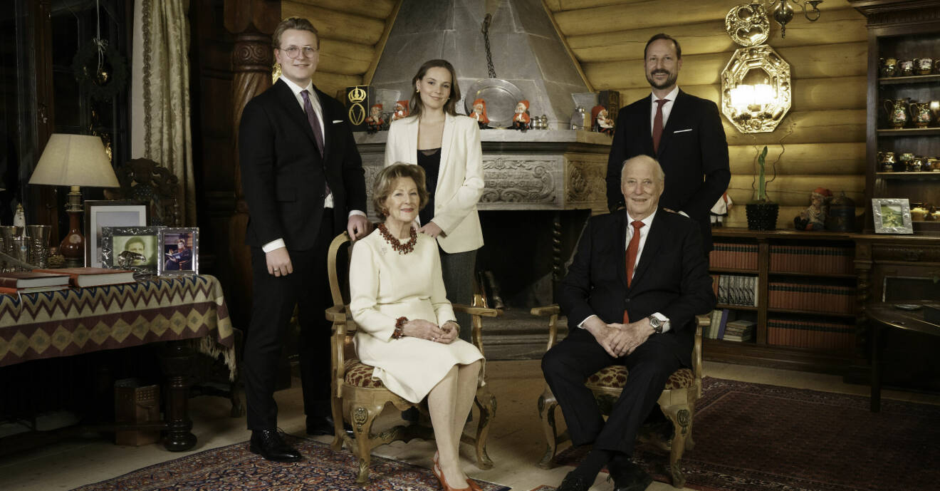 Prins Sverre Magnus, prinsessan Ingrid Alexandra, kronprins Haakon, drottning Sonja och kung Harald
