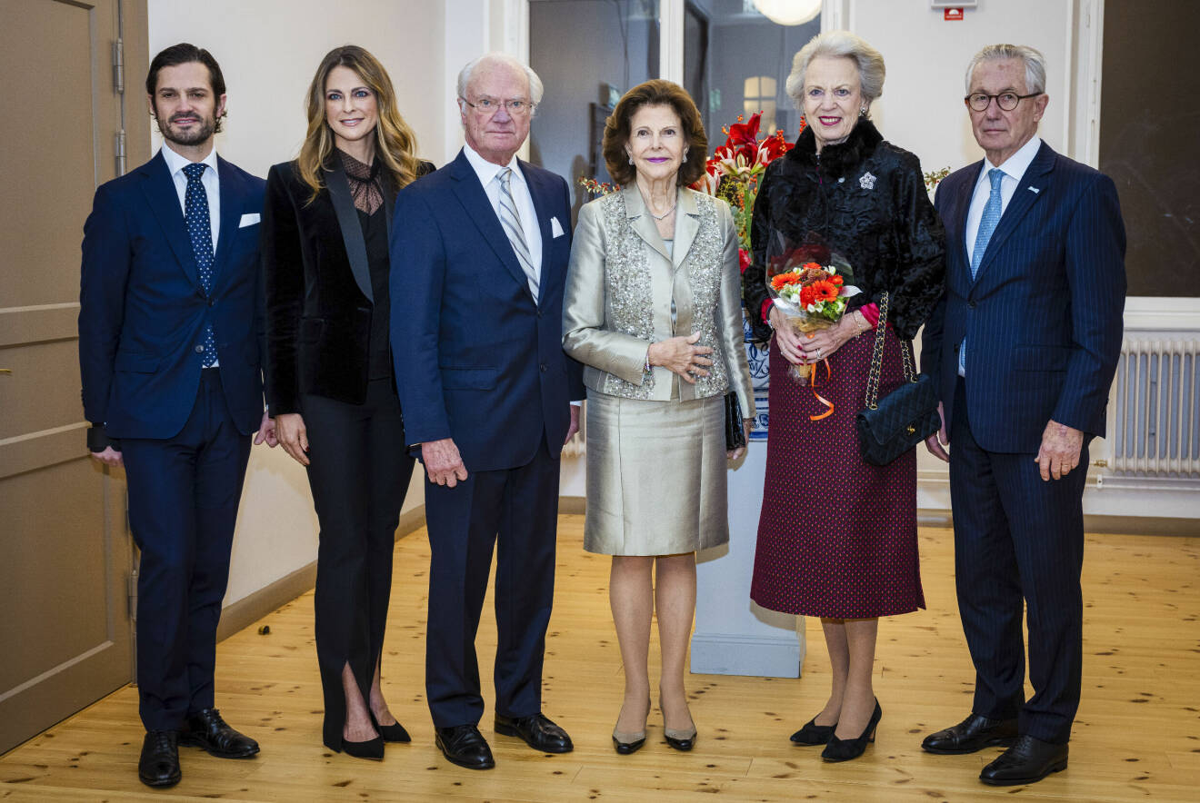 rins Carl Philip, prinsessan Madeleine, kung Carl Gustaf, drottning Silvia, prinsessan Benedikte av Danmark och Tord Magnuson