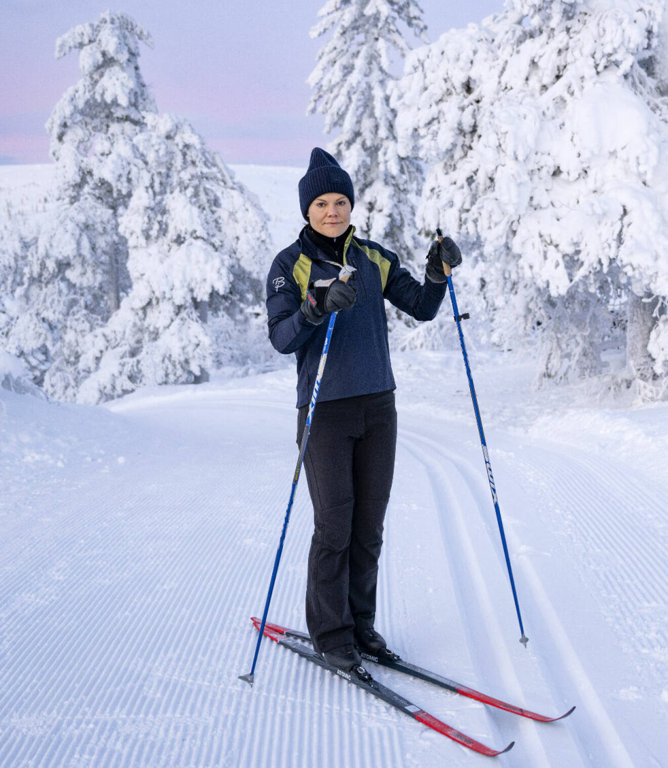 Kronprinsessan Victoria på skidor under Folk och Försvar 2024 i Sälen