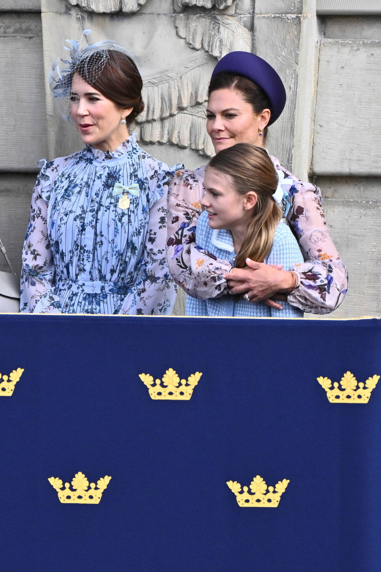 Kronprinsessan Mary, kronprinsessan Victoria och prinsessan Estelle